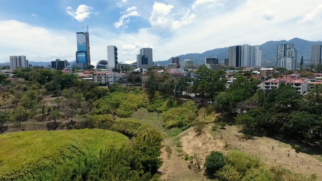 Corredores Biológicos Interurbanos: Mecanismos de gobernanza local participativa en función de la sostenibilidad en las ciudades