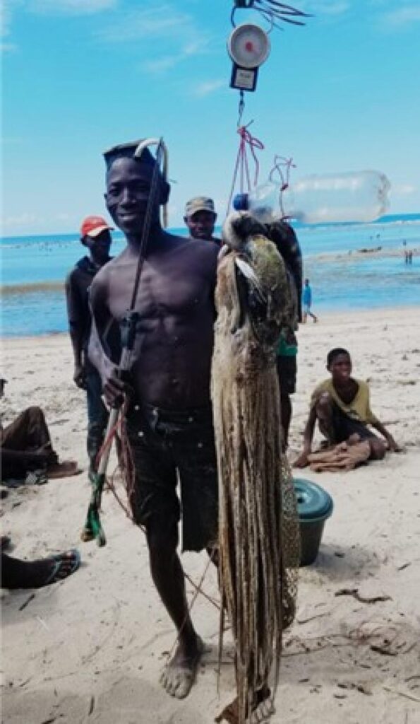 Access of vulnerable community members to income generating bivalve aquaculture in northern Mozambique.