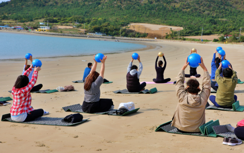 “Another important reason that Koreans protect their national parks”  Healing in National Parks