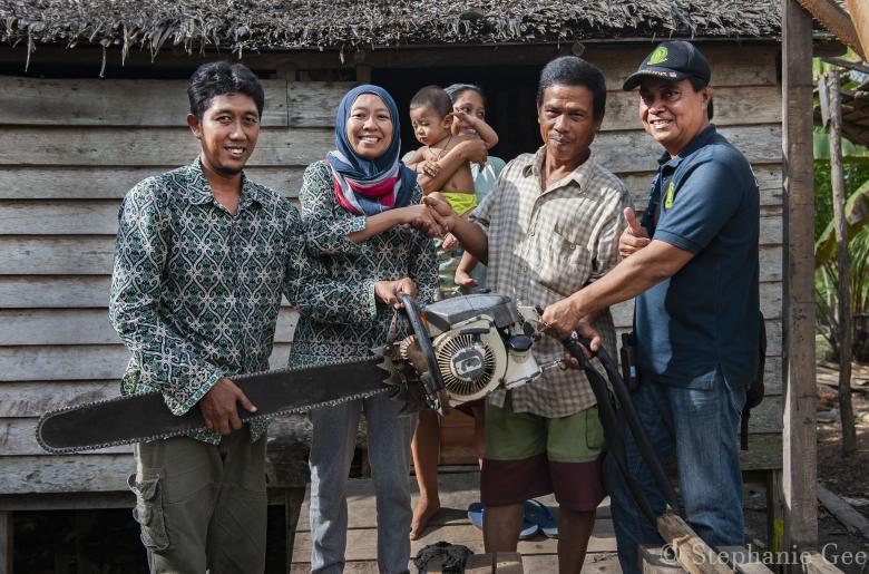 Healthcare Incentives and Alternative Livelihood for Marginalized Communities to Protect Rainforests Safeguarding Orangutan and Other Endangered Wildlife in Indonesian Borneo.