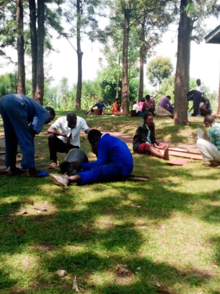 USE OF IMPROVED COOKING STOVES (ICS) TO REDUCE PRESSURE ON FOREST HABITATS IN GISHWATI NATIONAL PARK, RWANDA