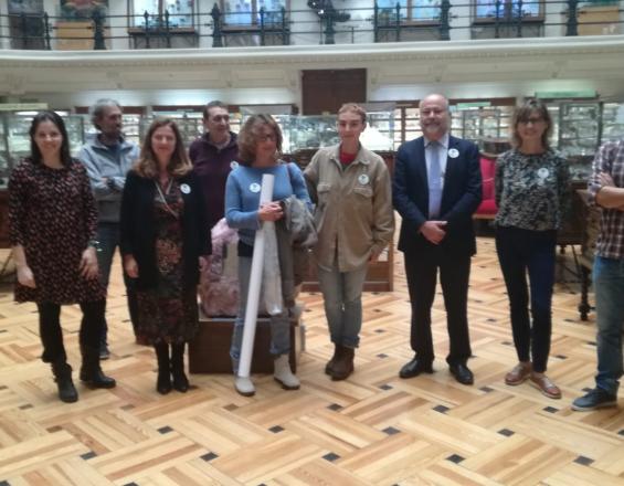 Apadrina una Roca, ciencia ciudadana para la conservación del patrimonio geológico en España Apadrina una Roca, ciencia ciudadana para la conservación del patrimonio geológico en España