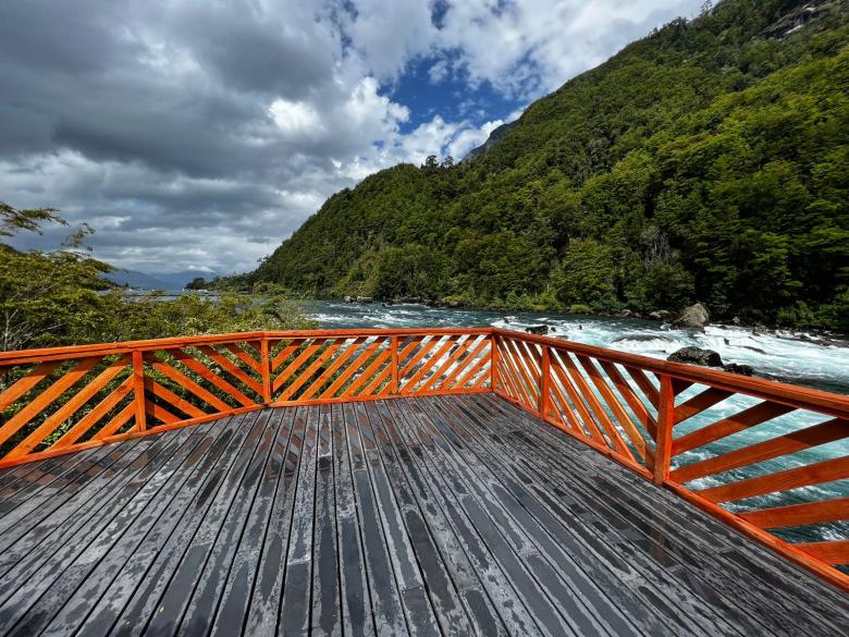 Parque Nacional Vicente Pérez Rosales es el primer parque nacional en Chile en incorporar infraestructuras de uso público inclusivo con material reciclado