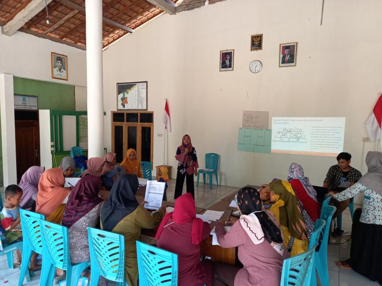 Strengthening Women's Voice and Leadership in Blue Swimming Crab (BSC) Fisheries Management
